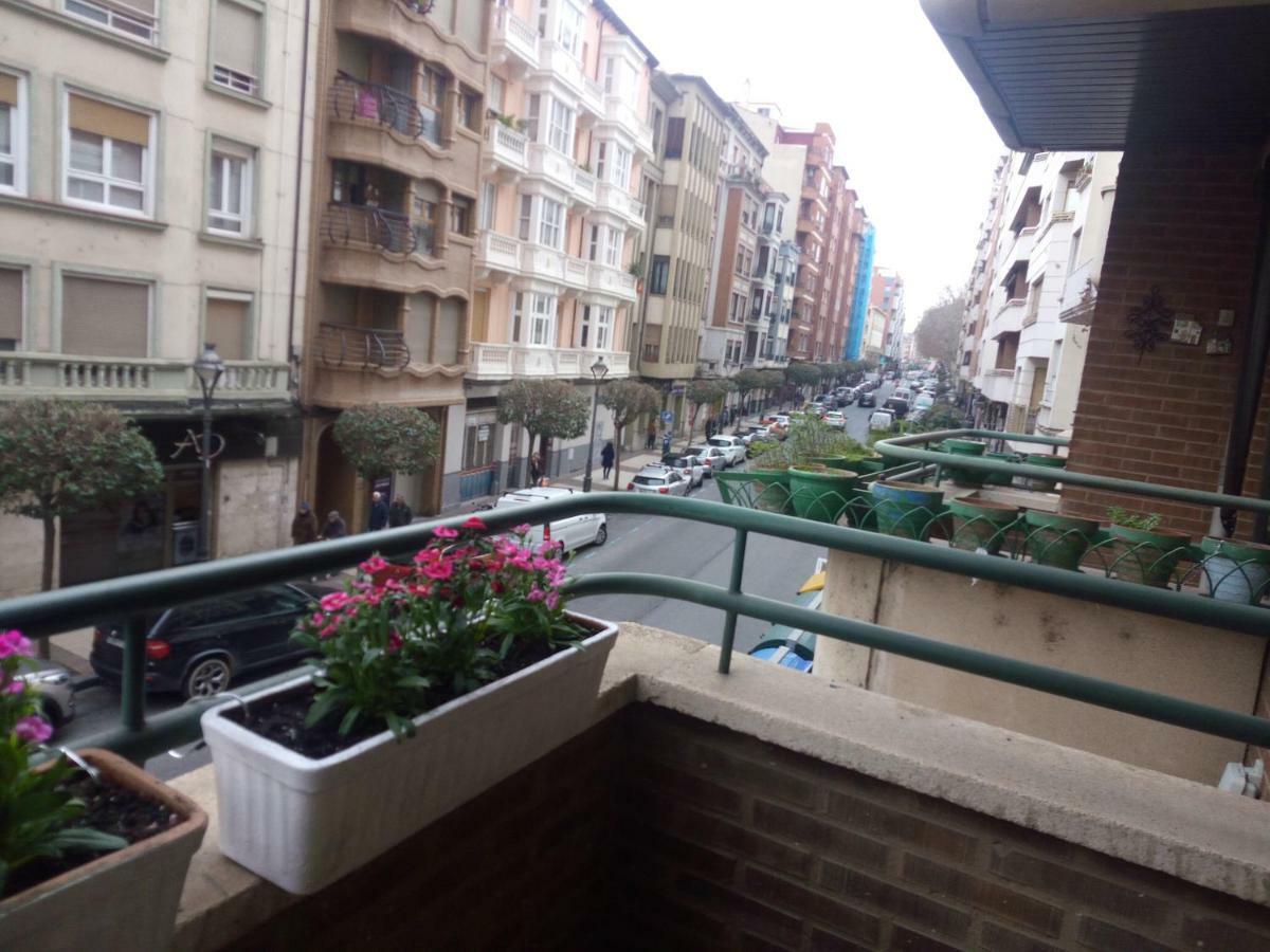 Apartamento Ayuntamiento Logroño Dış mekan fotoğraf